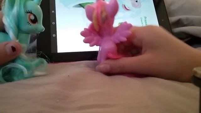 Santa's naughty or nice scanner game смотреть онлайн