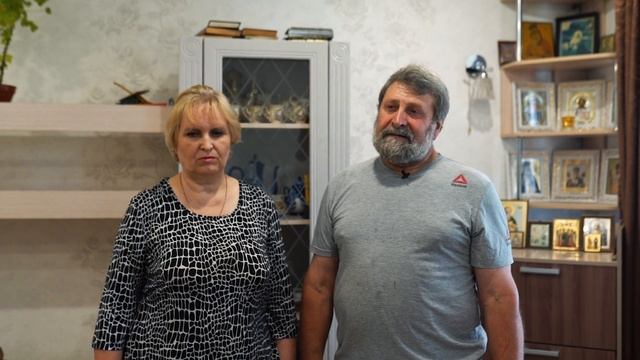 ОБЫКНОВЕННЫЕ ЛЮДИ С ЗОЛОТЫМИ СЕРДЦАМИ. смотреть онлайн