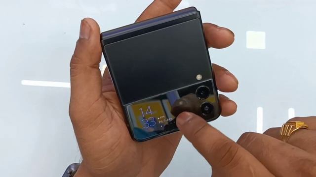 Samsung Galaxy Z Flip3 Unboxing & Review | 5000 Cashback on Galaxy Z Flip3 | Atul Tech Bazaar смотреть онлайн