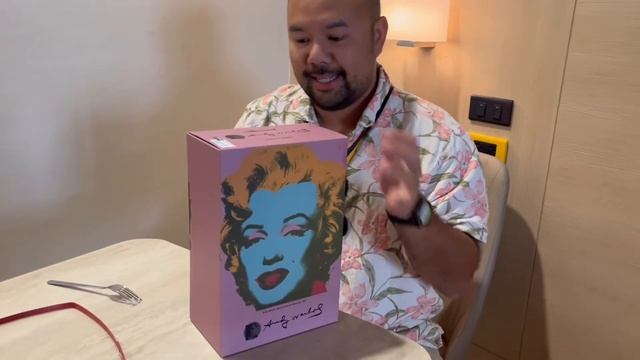 Be@rbrick Andy Warhol's Marilyn Monroe 400% смотреть онлайн