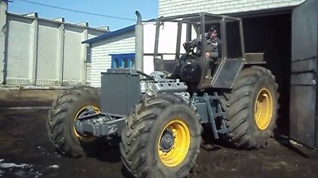 Бизон впервые высунул морду из стойла. смотреть онлайн