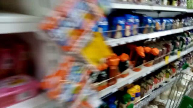 Обзор выгодный покупок в магазине "Смак". Экономить на еде - это не означает жрать просрочку смотреть онлайн