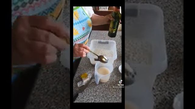Хлеб с уксусом 700гр муки,400гр воды,7гр дрожжей смотреть онлайн