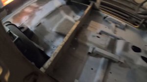 Аникоррозийная обработка днища салона НИВЫ