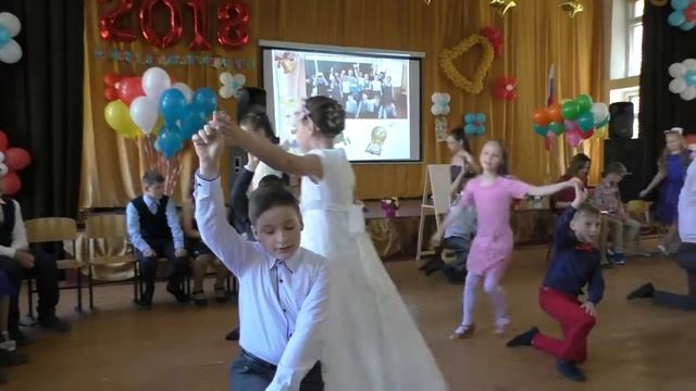 Вальс выпускников начальной школы) смотреть онлайн