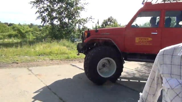 Супервездеход на трактородроме ИТЦПТМ смотреть онлайн