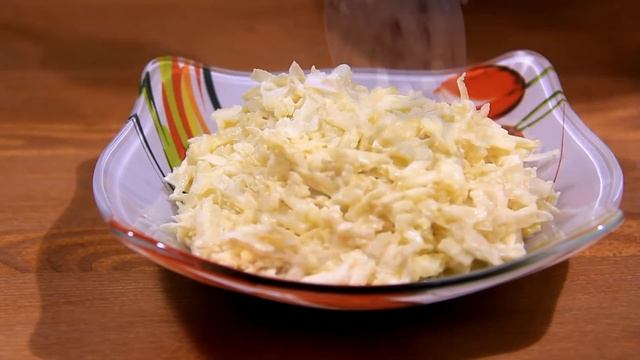 ПРОСТОЙ И ВКУСНЫЙ САЛАТ. САЛАТ ЗА 20 МИНУТ. САЛАТ "НЕЖНОСТЬ". смотреть онлайн