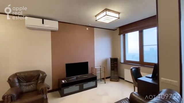 Квартира с характером: 66 кв.м в аренду. 2 комнаты. Панорамный вид смотреть онлайн