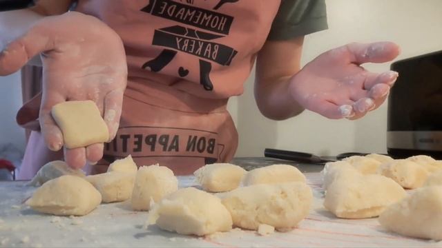 Песочное печенье "Сливочное " в шоколадной глазури/Рецепт от мамы. смотреть онлайн