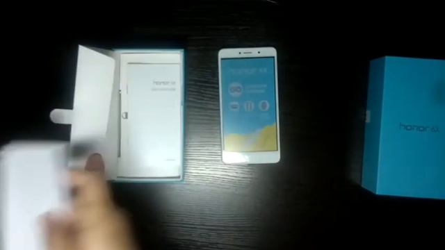 Распаковка смартфона Huawei Honor 6X Premium 64ГБ смотреть онлайн