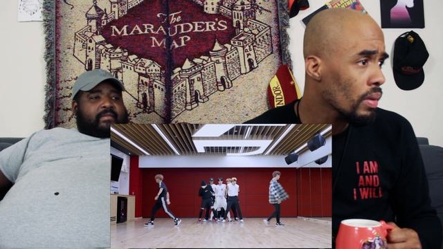Dancers React to Stray Kids "소리꾼" Dance Practice Video смотреть онлайн