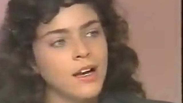 Adriana de Oliveira(modelo)-debate na Silvia Poppovic смотреть онлайн