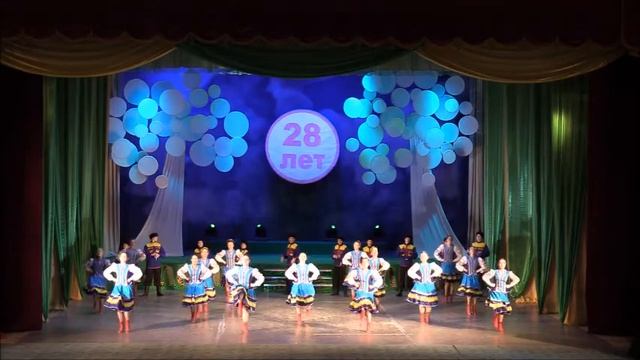 На казачьей улочке Образцовый ансамбль танца Золотой колосок смотреть онлайн