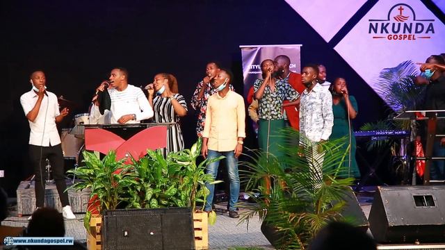 CHICHI atunguye FRANK ku ruhimbi biramurenga/Ibi bihe twari tubikumbuye/Frank arirekuye mu mbaraga смотреть онлайн
