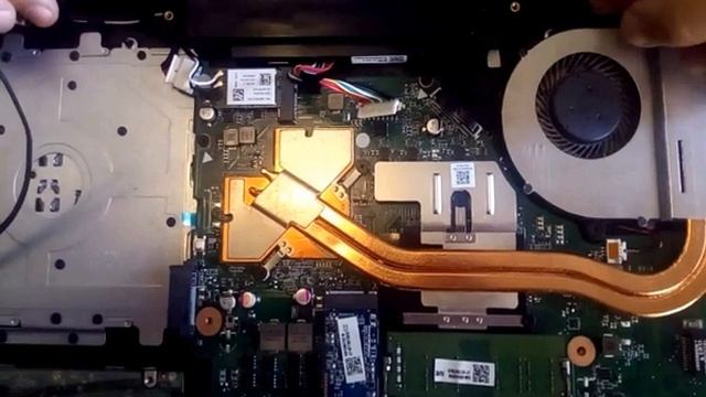 чистка и замена термопасты ACER E5-575G смотреть онлайн