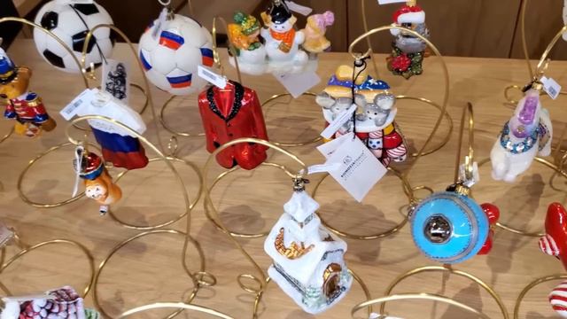 Стеклянные елочные игрушки в ГУМ / ГУМ ЯРМАРКА 2 декабря 2023 смотреть онлайн