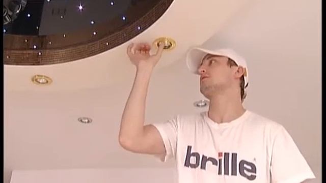 Концертный зал в обычной комнате смотреть онлайн