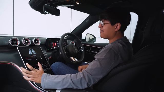 รีวิว Mercedes-Benz C220d AMG Line - เมื่อตัวไฮบริดแพงไปหน่อย смотреть онлайн