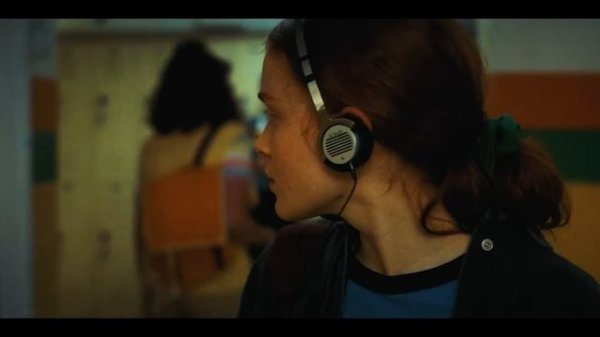 Kate Bush - Running Up That Hill (Music Video) | Max's Song | Stranger Things Season 4 Soundtrack M