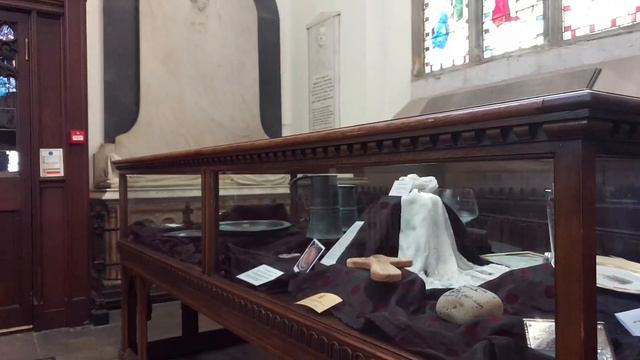 Inside Dunfermline Abbey смотреть онлайн