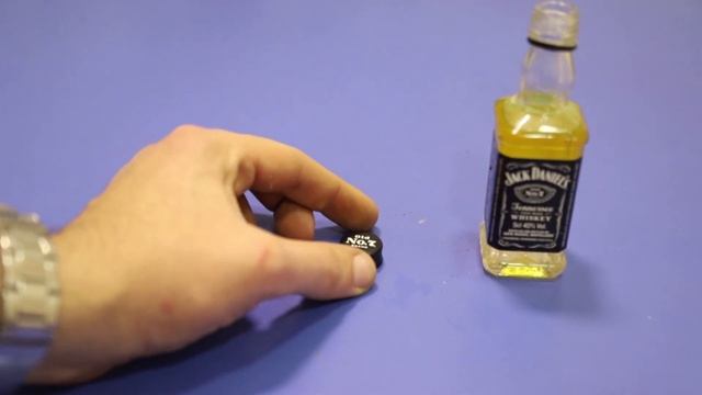 АРОМАТИЗАТОР В МАШИНУ СВОИМИ РУКАМИ / DIY смотреть онлайн