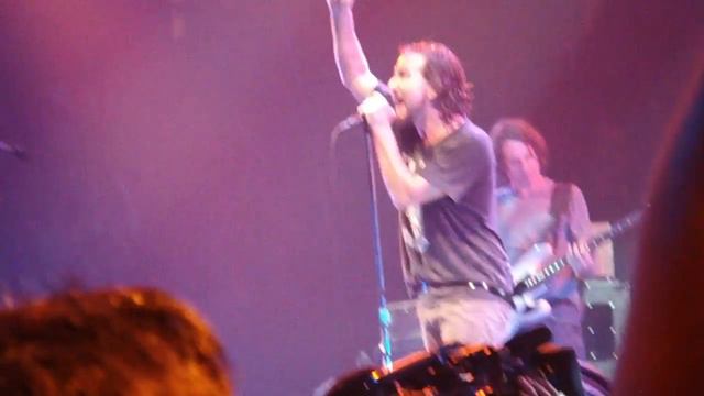 Pearl Jam Smile смотреть онлайн