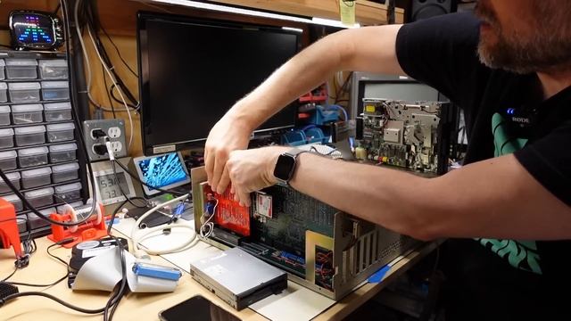 It's cool seeing MS-DOS finally running on a Commodore Amiga смотреть онлайн