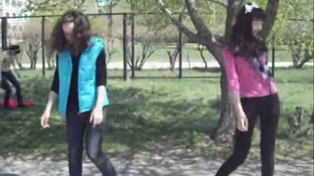 Мальчики 7*В* с Праздником!!! Мы любим вас))) смотреть онлайн