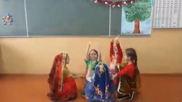 Индийский танец 2 ж класс девочки смотреть онлайн