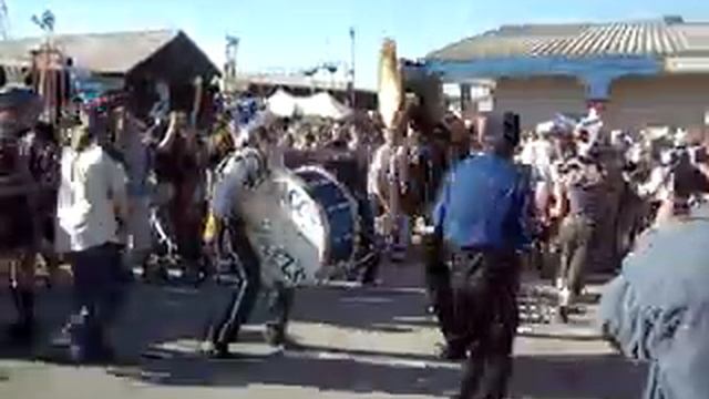 Cool ass Makers Faire danicing band...Mucca Pazza смотреть онлайн