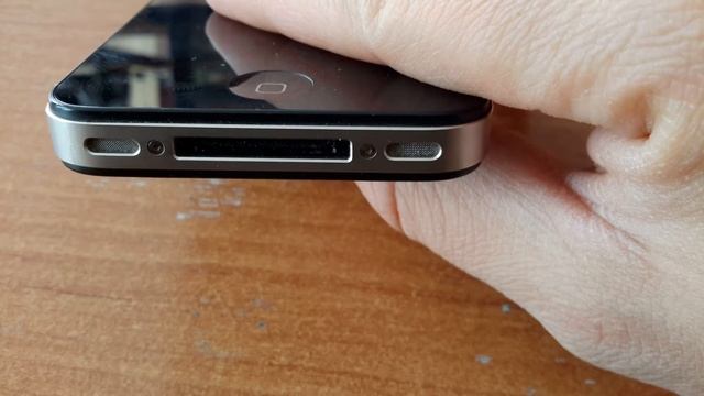 Обзор Iphone 4s 8gb от SpikiestComic/about iphone смотреть онлайн