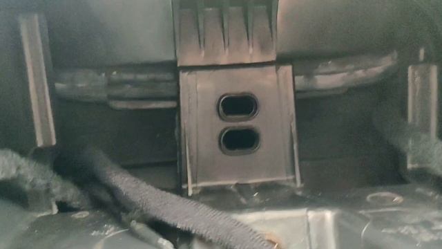 Demontaż ramki radia - Fiat Panda II - PORADNIK смотреть онлайн