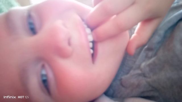 помидор в виде человека