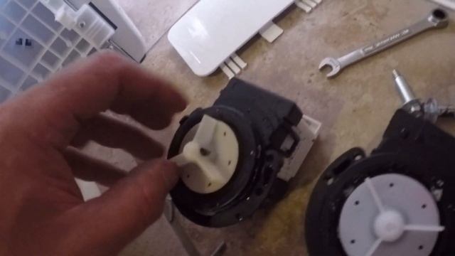 replacing Drain Pump on LG Washing Mashine смотреть онлайн