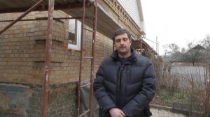 Как выровнять неровные стены
