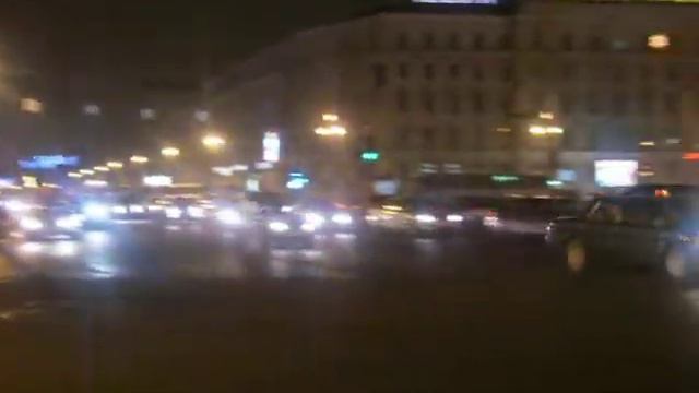 Человек играет на трамбоне смотреть онлайн