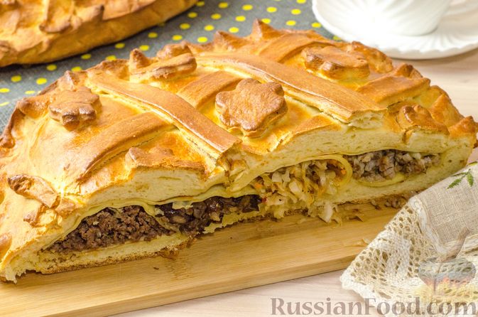 Добротный пирог "на четыре угла".
БЛИННАЯ КУЛЕБЯКА С ЧЕТЫРЬМЯ НАЧИНКАМИ смотреть онлайн