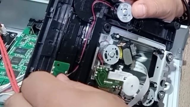 Platinum DVD ayaw mag open Ang CD player. смотреть онлайн