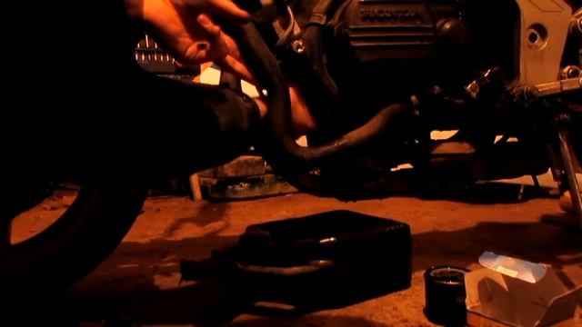 Замена масла Honda VFR 400 NC21-24. [OldBiker VRN] смотреть онлайн