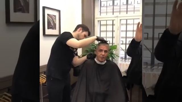 Стрижка Семи Насери haircut, camouflage of actor and director Semi Naseri (taxi, French) смотреть онлайн