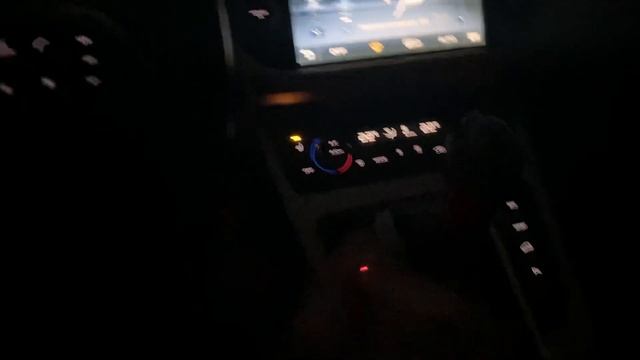 Geely Atlas автомобиль для семьи, сезон 8, эксперимент разморозка стекла смотреть онлайн