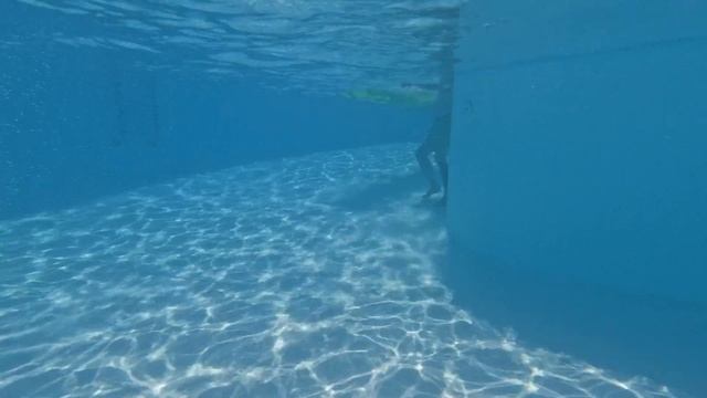BEACH AND POOL DAY (UNDERWATER FOOTAGE) LANZAROTE 2023 PUERTO DEL CARMEN PART 2 смотреть онлайн