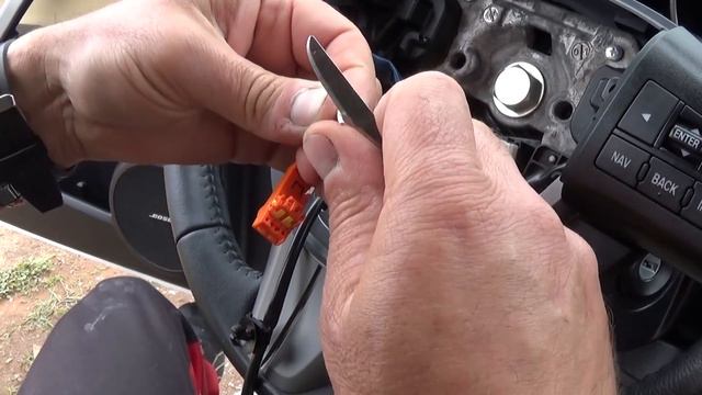 How to Fix Exploded Steering Wheel Airbag wires Demonstrated on Mazda 3 смотреть онлайн