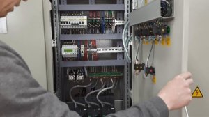 Щит ВРУ с АВР. AVR-02-G по схеме N1+N2+S - два ввода и секционный. ООО Регионэлектро г. Краснодар