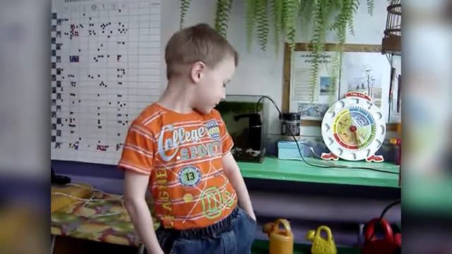 Мальчик , который хочет стать таксистом! смотреть онлайн