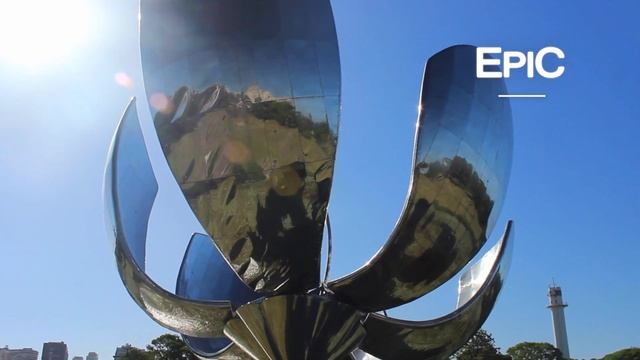Floralis Genérica (Flor Mecánica) - Buenos Aires, Argentina (HD)