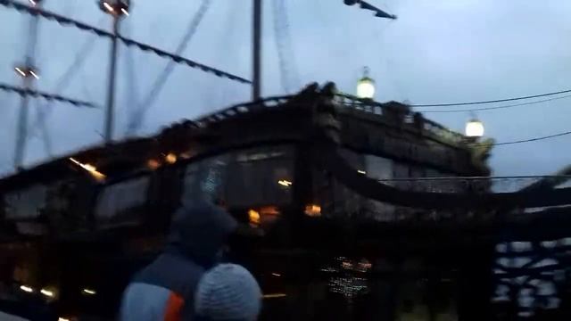 Питер. Фитнес центр на Неве смотреть онлайн