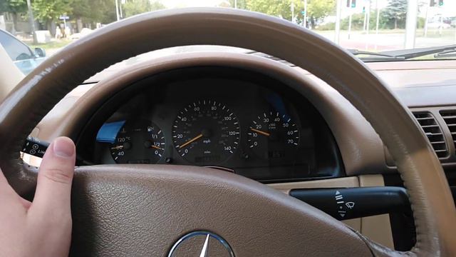 Mercedes-Benz ML 430/272KM/V8/4x4 - jazda po mieście/ zmiana biegów смотреть онлайн