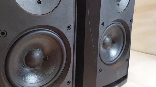 B&W DM302 loudspeaker testing