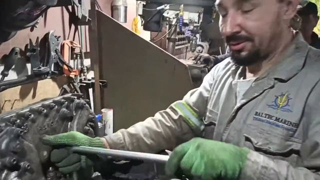 Как поменять сальник. RETARDER - горный тормоз . смотреть онлайн